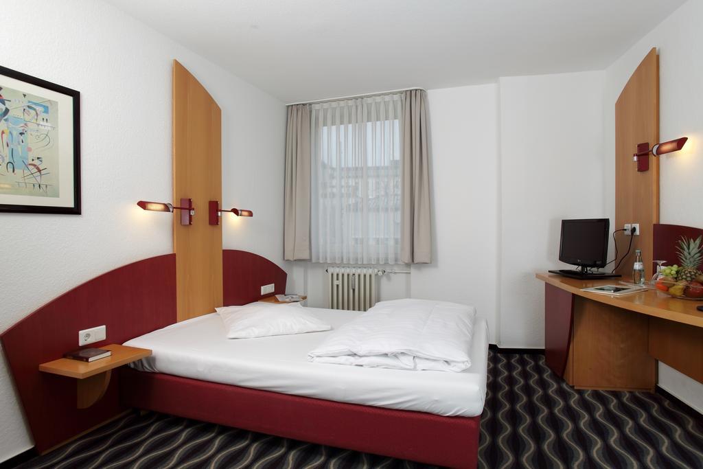 Stadthotel Cassel Extérieur photo